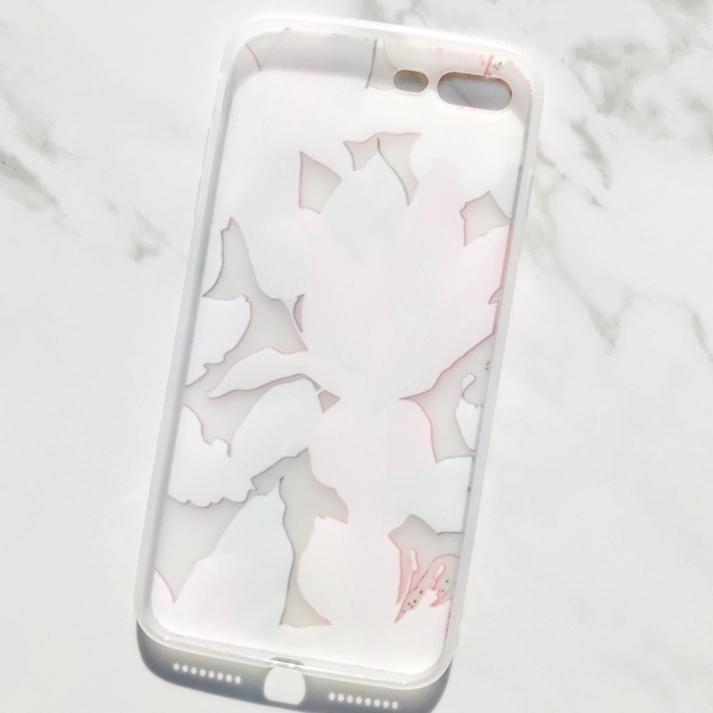 NEW iPhone 7/8/7+/8+ Bright Floral Soft Case - Picture 3 of 3